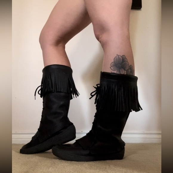 Made In Canada Black Leather Fringed Mukluks Fleece Lined Boots Lace-up 10 M - Picture 1 of 13